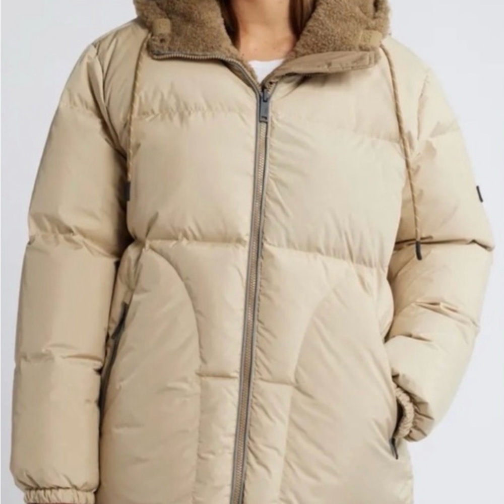 UGG Shasta 700-Fill Down Puffer Jacket Reversible Hooded - Picture 1 of 16